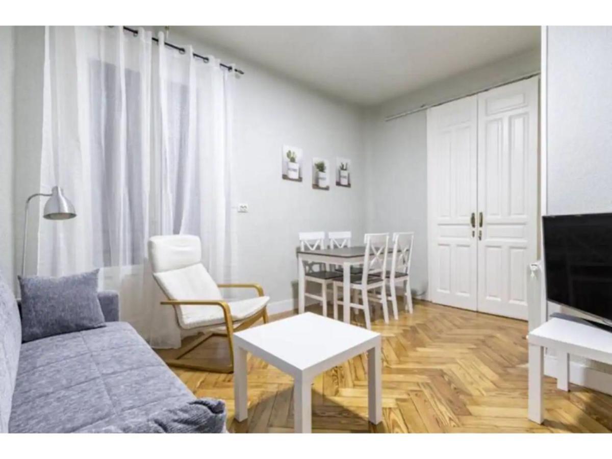 マドリードSilencioso Apartamento En Bailen-La Latinaアパートメント エクステリア 写真